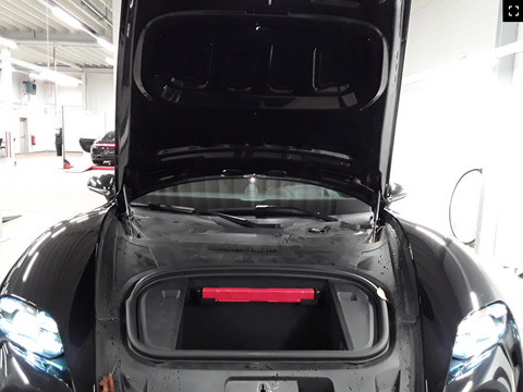 Porsche Taycan Turbo Sport Turismo in Jet Black Metallic MY2023