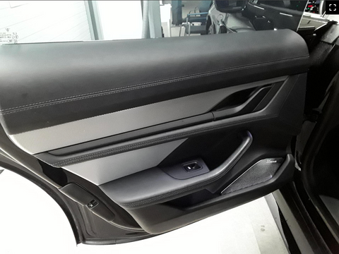 Porsche Taycan Turbo Sport Turismo in Jet Black Metallic MY2023