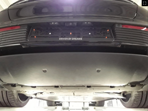 Porsche Taycan Turbo Sport Turismo in Jet Black Metallic MY2023