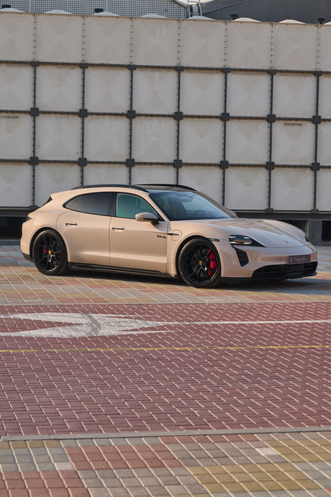 Porsche Taycan GTS Sport Turismo in Coffee Beige Metallic MY2023