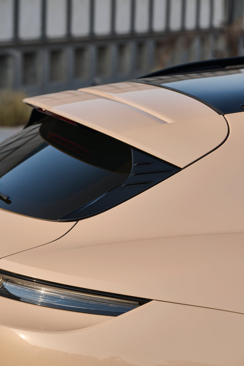 Porsche Taycan GTS Sport Turismo in Coffee Beige Metallic MY2023