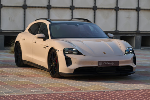 Porsche Taycan GTS Sport Turismo in Coffee Beige Metallic MY2023