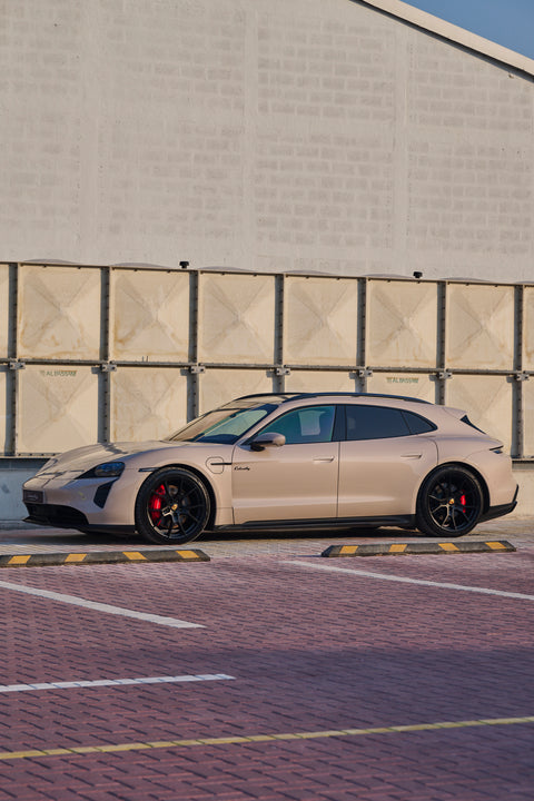 Porsche Taycan GTS Sport Turismo in Coffee Beige Metallic MY2023