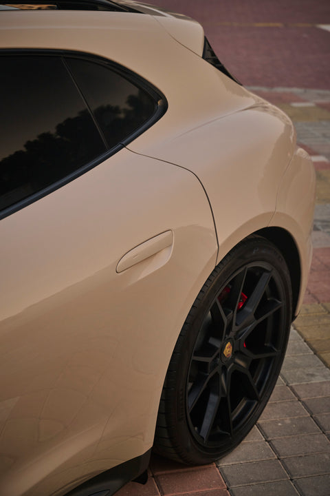 Porsche Taycan GTS Sport Turismo in Coffee Beige Metallic MY2023