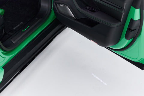 Porsche Taycan Turbo Cross Turismo in PTS Viper Green MY2022