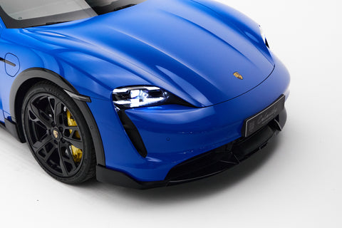 Porsche Taycan Turbo S Cross Turismo in PTS Voodoo Blue MY2022