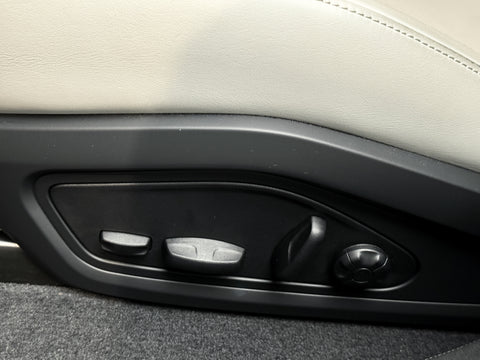 Porsche Taycan Sport Limousine in Cherry Metallic MY2022