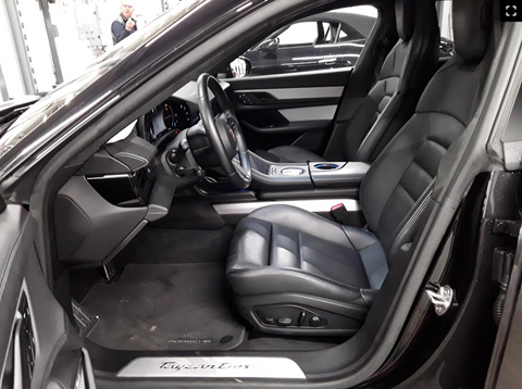 Porsche Taycan Turbo Sport Turismo in Jet Black Metallic MY2023