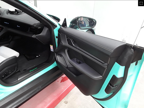 Porsche Taycan GTS Sport Turismo in PTS Mintgreen MY2023