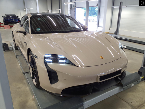 Porsche Taycan Turbo S Sport Limousine in Coffee Beige Metallic MY2023