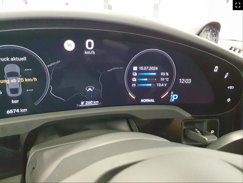 Porsche Taycan Turbo S Sport Limousine in Coffee Beige Metallic MY2023