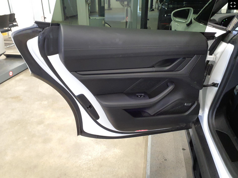 Porsche Taycan GTS Sport Turismo in white MY2023
