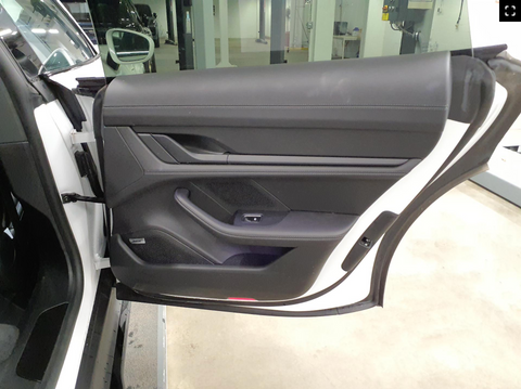 Porsche Taycan GTS Sport Turismo in white MY2023
