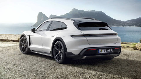 Taycan 4S Cross Turismo in Carrarawhitemetallic MY2022