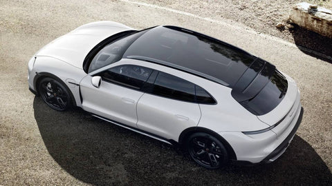 Taycan 4S Cross Turismo in Carrarawhitemetallic MY2022