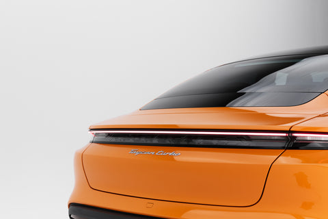 Porsche Taycan Turbo Sport Limousine in PTS Pastelorange MY2023