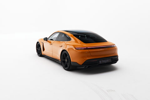 Porsche Taycan Turbo Sport Limousine in PTS Pastelorange MY2023