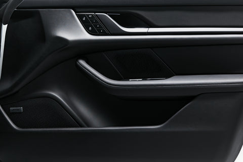 Porsche Taycan Sport Limousine in Mission-E Design MY 2023